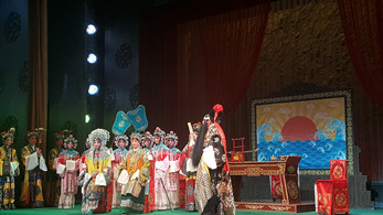甘肅開零贈(zèng)票先河  創(chuàng)96%上座率佳績——甘肅秦腔藝術(shù)劇院2016年惠民演出周圓滿成功